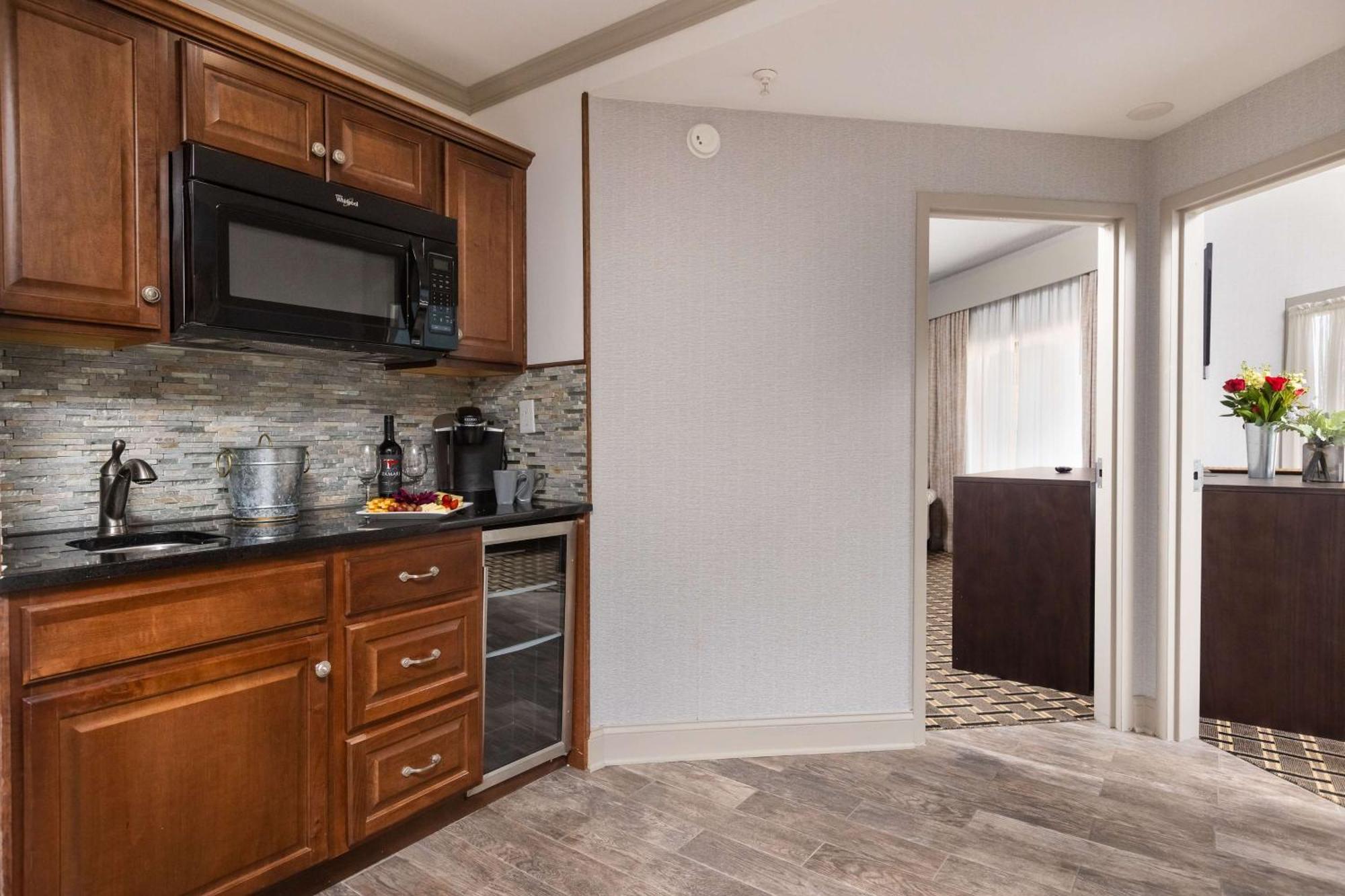 Inn At The Colonnade Baltimore - A Doubletree By Hilton Hotel Ngoại thất bức ảnh