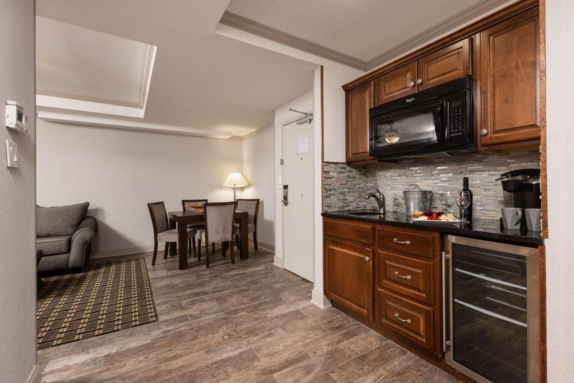Inn At The Colonnade Baltimore - A Doubletree By Hilton Hotel Ngoại thất bức ảnh